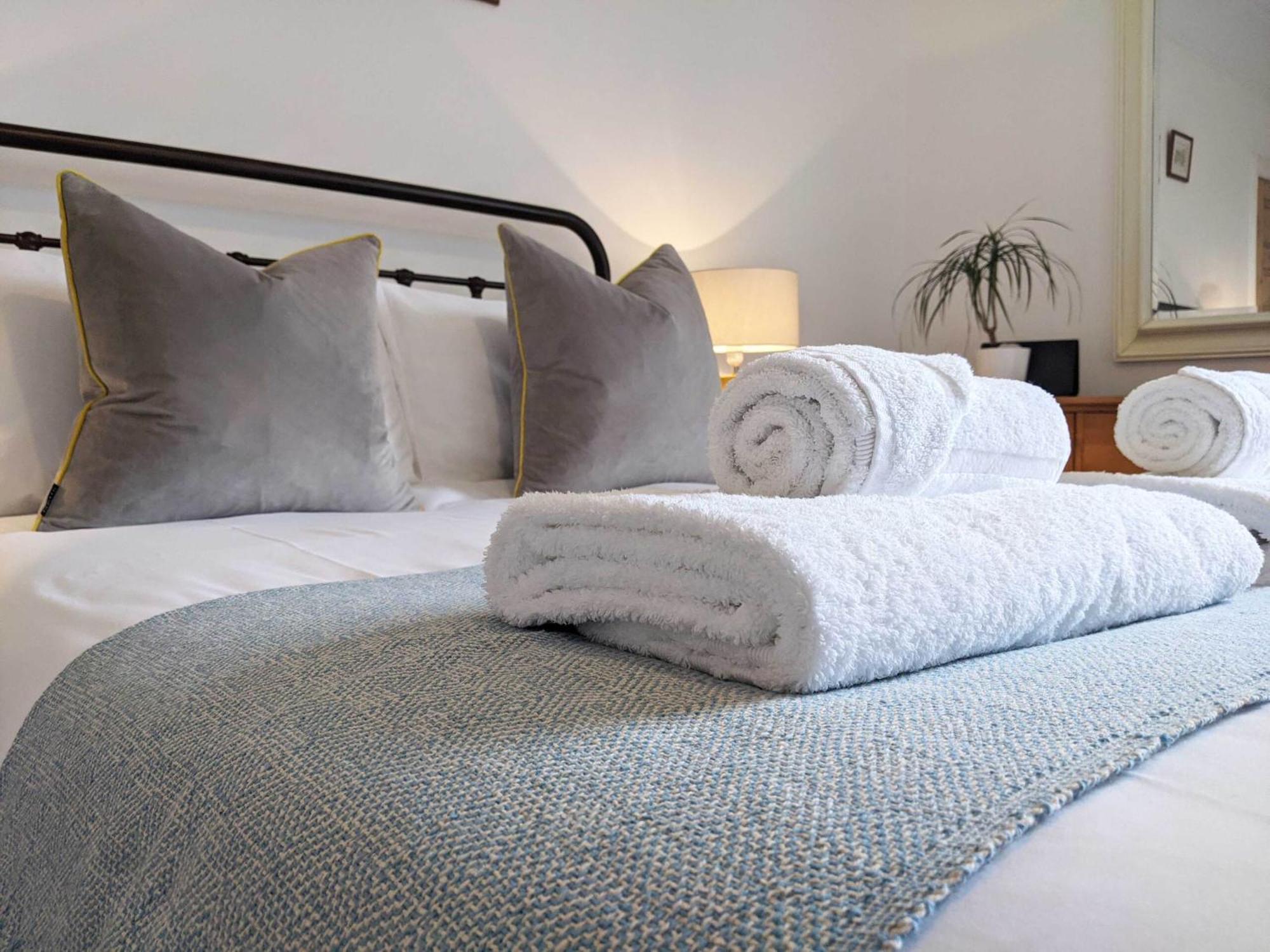 Townhouse Apartment Carlisle Карлайл Стая снимка
